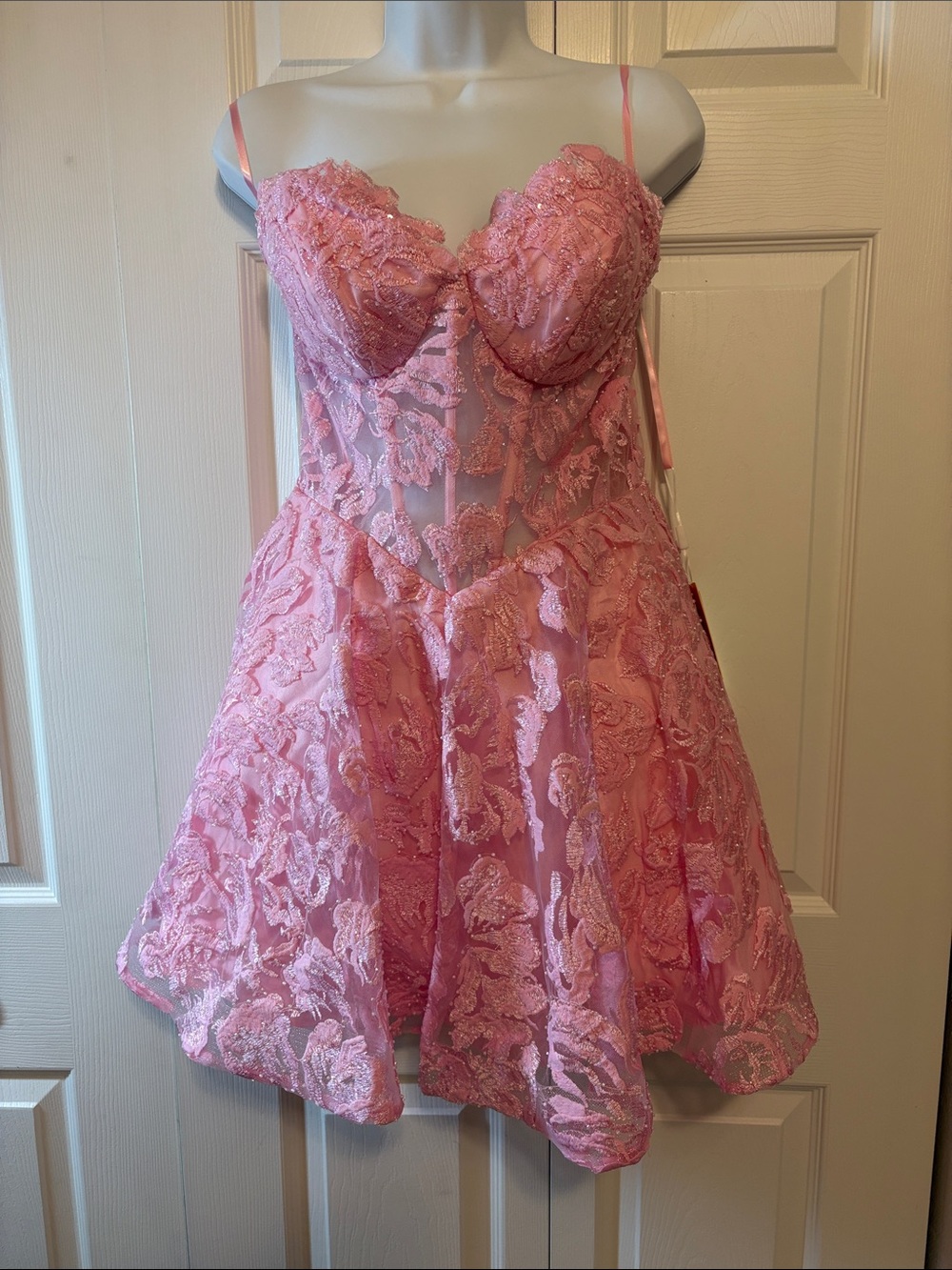 NWT Couture Lee Pink Lace & Beaded Corset Party Dress – Size 12